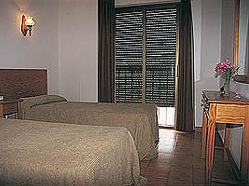 Apartamentos Es Canto (Adults Only) Плайя Ден Босса Экстерьер фото