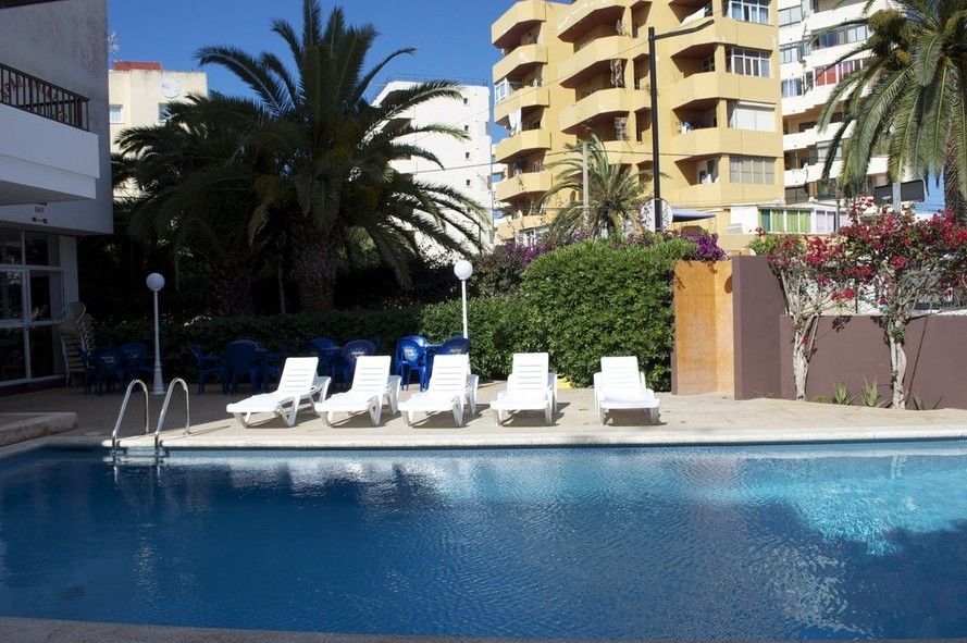 Apartamentos Es Canto (Adults Only) Плайя Ден Босса Экстерьер фото